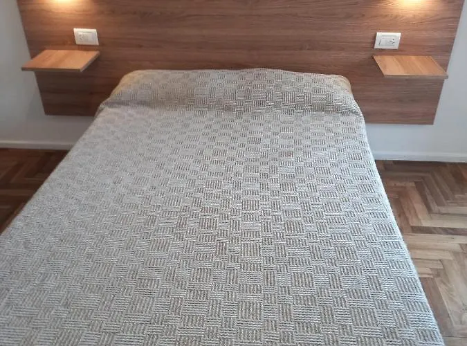 Departamento 2 Ambientes 4 Personas Centro Solo Familias Y Parejas Se Reserva Abonando 1 Noche